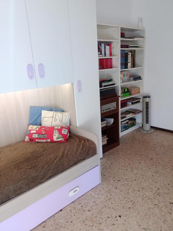 "House Of Lella" Appartamento 2 Camere Da Letto Mediolan Zewnętrze zdjęcie