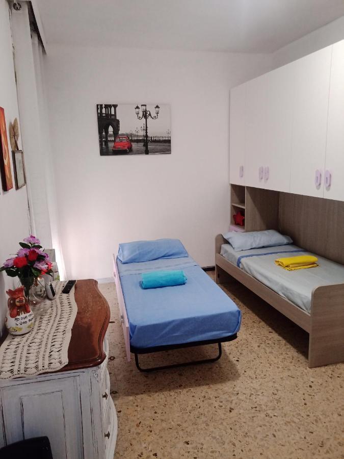"House Of Lella" Appartamento 2 Camere Da Letto Mediolan Zewnętrze zdjęcie